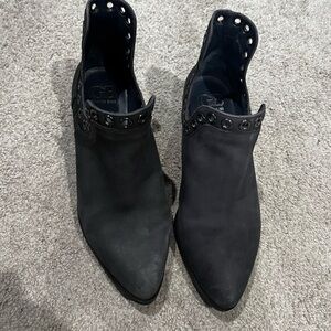 Gianni Bini Leather Studded Pointed Ankle Boots, Women’s Dark Blue Size 6.5